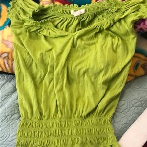 a green cute shirt
